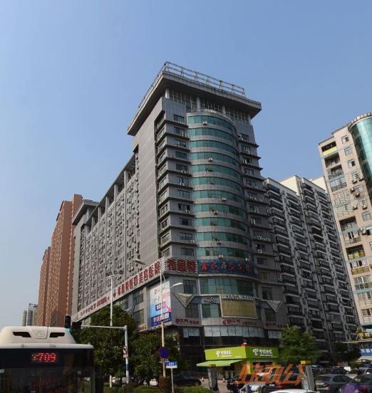 区] - [光谷]距离 [2号线] [珞雄路] 地铁站639米 步行10分钟联峰广场